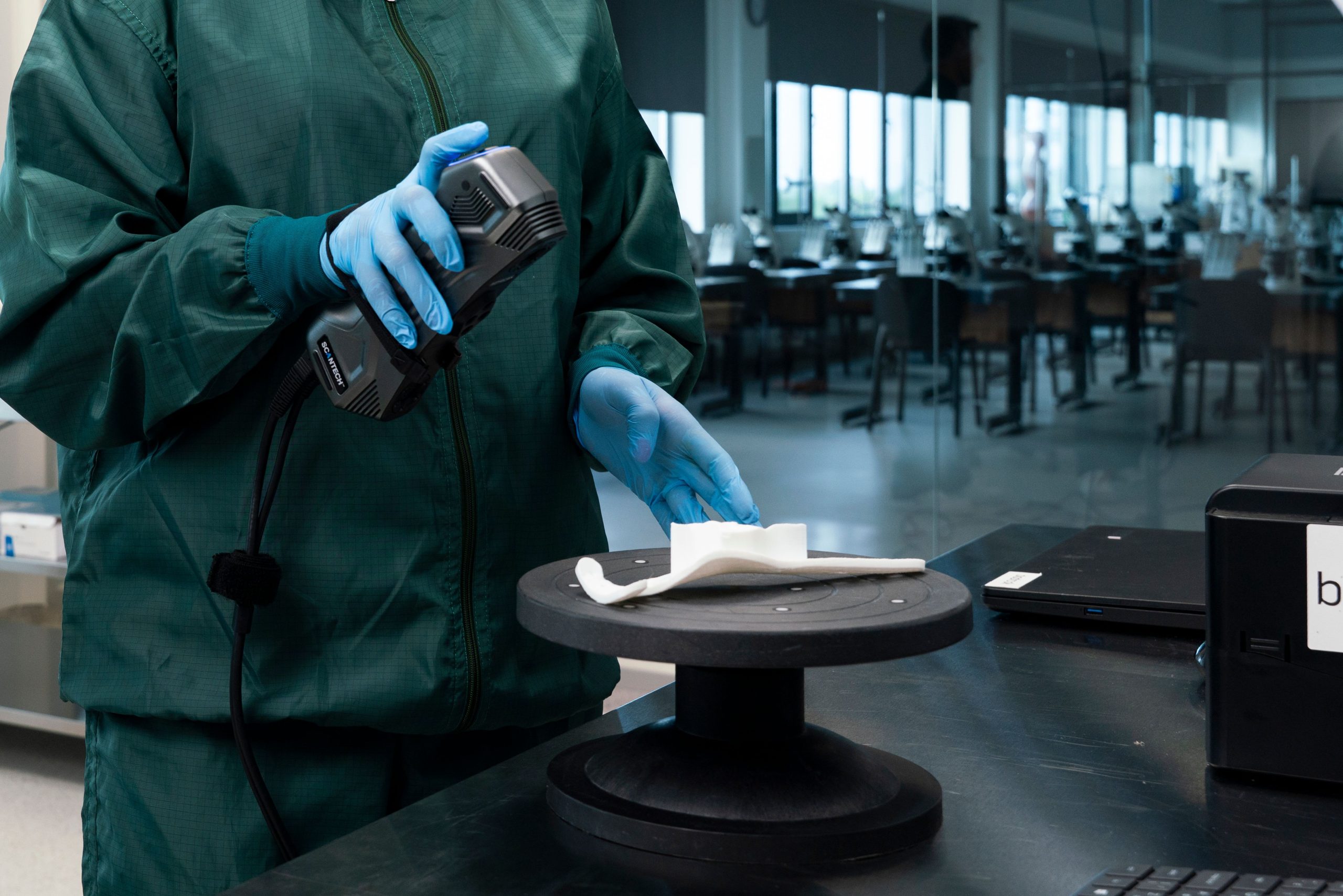 Custom Biodegradable Implants: Manufacturing Process and Technical Features